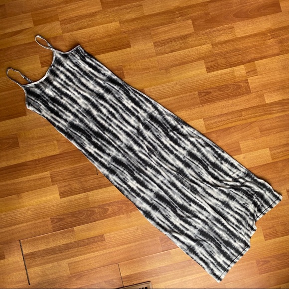 MAXI DRESS - Picture 4 of 8